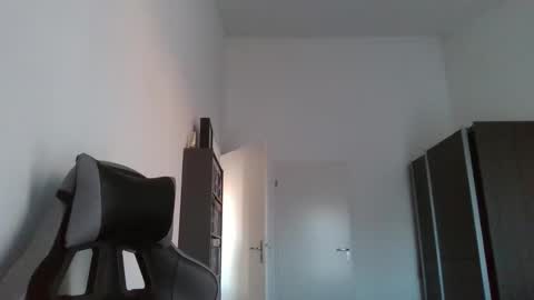 Snapshot of mission_cumpossible chatting on 12/27/24, 07:51 SperminatoR online show from 12/27/24, 07:51