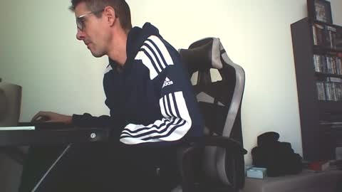 Snapshot of mission_cumpossible chatting on 09/27/25, 07:13 SperminatoR online show from 09/27/25, 07:13