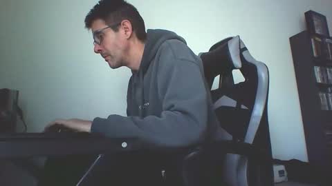 Snapshot of mission_cumpossible chatting on 10/27/25, 07:23 SperminatoR online show from 10/27/25, 07:23