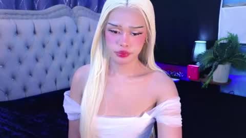 im your queen steffie online show from 07/16/26, 02:12
