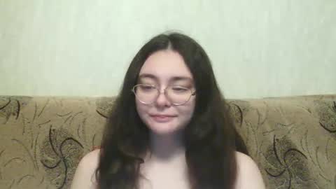 Snapshot of missis_mona chatting on 02/06/25, 12:11 missis mona online show from 02/06/25, 12:11