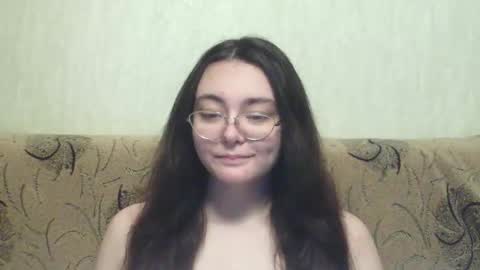 Snapshot of missis_mona chatting on 02/15/25, 12:04 missis mona online show from 02/15/25, 12:04