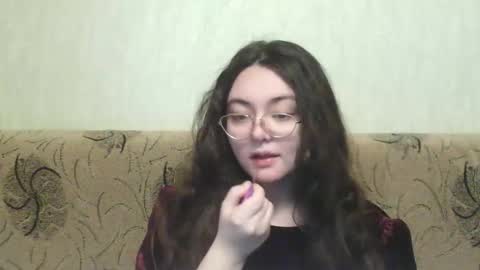 Snapshot of missis_mona chatting on 03/04/25, 08:02 missis mona online show from 03/04/25, 08:02