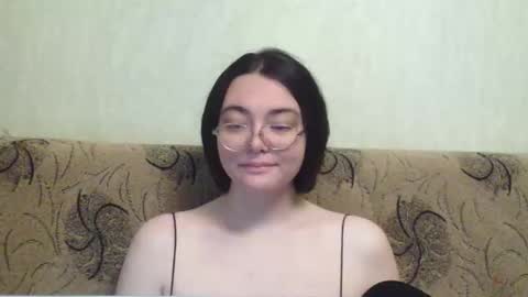 Snapshot of missis_mona chatting on 09/10/25, 06:35 missis mona online show from 09/10/25, 06:35