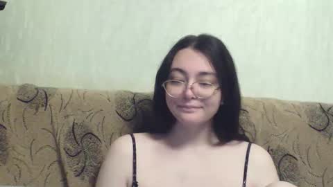 Snapshot of missis_mona chatting on 09/27/25, 11:32 missis mona online show from 09/27/25, 11:32