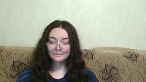 missis mona online show from 04/17/26, 07:55