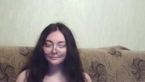 Snapshot of missis_mona chatting on 04/21/26, 07:17 missis mona online show from 04/21/26, 07:17