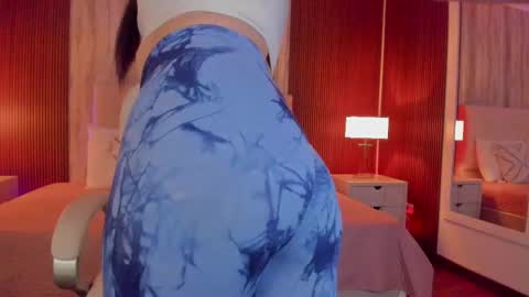 Bella Castillo online show from 02/21/25, 02:38