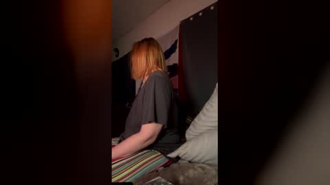 Snapshot of missjeangrey chatting on 03/18/26, 07:33 missjeangrey online show from 03/18/26, 07:33