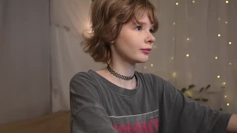 Snapshot of misska__ chatting on 10/05/25, 02:37  BONYA  online show from 10/05/25, 02:37
