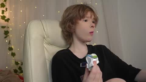 Snapshot of misska__ chatting on 10/14/25, 08:15  BONYA  online show from 10/14/25, 08:15