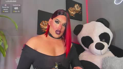 Snapshot of misskassandraa_ chatting on 11/25/25, 02:00 kassandra lazcano online show from 11/25/25, 02:00