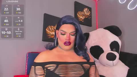 Snapshot of misskassandraa_ chatting on 11/29/25, 01:19 kassandra lazcano online show from 11/29/25, 01:19