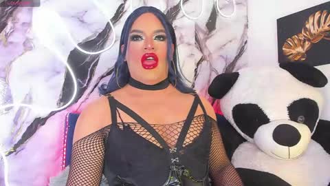 kassandra lazcano online show from 04/17/26, 12:57