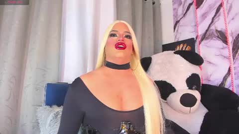 Snapshot of misskassandraa_ chatting on 06/18/26, 01:06 kassandra lazcano online show from 06/18/26, 01:06