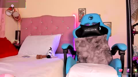   online show from 10/25/25, 03:29