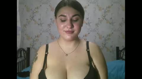 Snapshot of misskiss878 chatting on 03/07/25, 12:37 Lisa online show from 03/07/25, 12:37