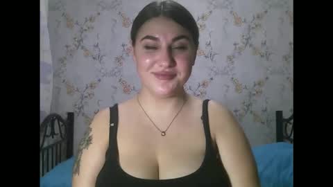Snapshot of misskiss878 chatting on 04/19/26, 01:38 Lisa online show from 04/19/26, 01:38