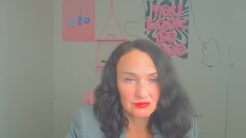 Snapshot of misskristyyy chatting on 04/23/26, 06:43 Christina online show from 04/23/26, 06:43