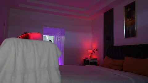 Snapshot of missksavage chatting on 02/04/25, 08:06 Miss K online show from 02/04/25, 08:06