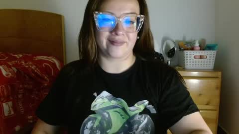 Snapshot of misslady__eva chatting on 03/11/25, 01:48 eva online show from 03/11/25, 01:48