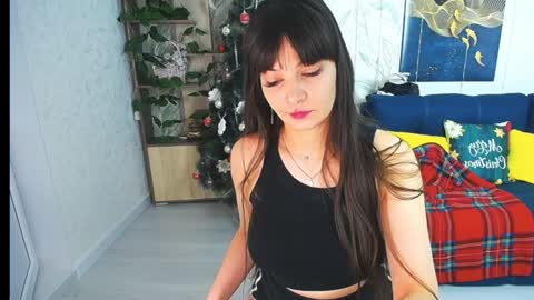 MissLaura online show from 01/12/25, 10:34