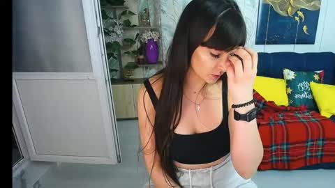 MissLaura online show from 02/09/25, 10:09