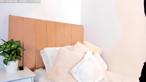 Linda online show from 12/28/24, 02:42