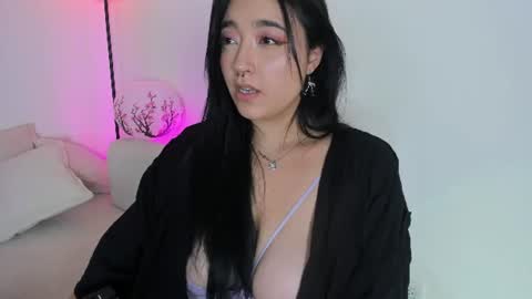 Snapshot of missloise chatting on 07/11/26, 02:14 Miss Loise online show from 07/11/26, 02:14
