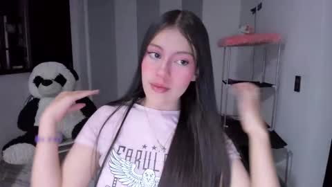 missloren333 online show from 01/20/25, 08:52