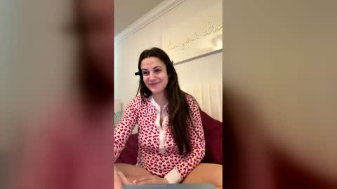 Snapshot of missmadsxx chatting on 05/05/26, 02:47 MADS online show from 05/05/26, 02:47