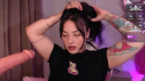 missmariana_ online show from 11/12/25, 11:58