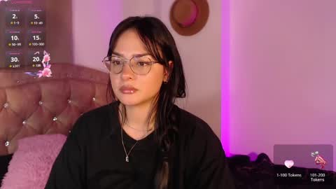Snapshot of missmariana_ chatting on 05/15/26, 11:01 missmariana_ online show from 05/15/26, 11:01