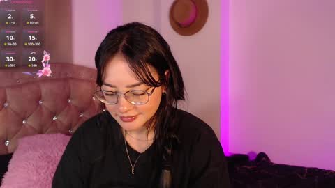 Snapshot of missmariana_ chatting on 05/15/26, 11:23 missmariana_ online show from 05/15/26, 11:23