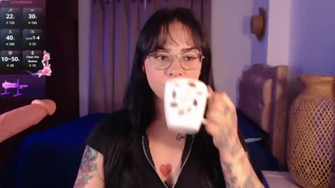 Snapshot of missmariana_ chatting on 06/12/26, 11:14 missmariana_ online show from 06/12/26, 11:14