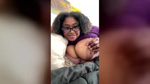 Snapshot of missmaybach_ chatting on 04/13/26, 08:14 missmaybach_ online show from 04/13/26, 08:14