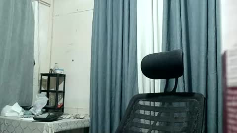 Snapshot of missmayeth chatting on 12/03/24, 08:50 mayeth online show from 12/03/24, 08:50