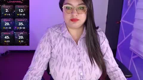 Miia online show from 11/28/25, 03:14