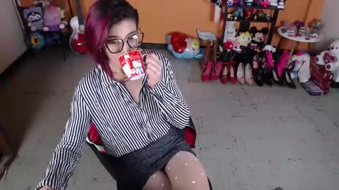 Miss Mia online show from 01/17/25, 01:13