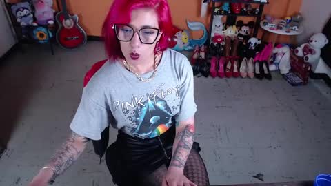 Miss Mia online show from 01/25/25, 04:46