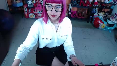 Miss Mia online show from 01/11/26, 02:44