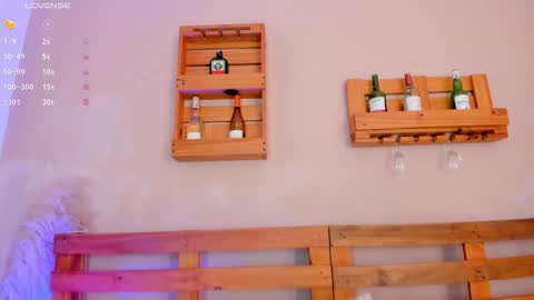 Mia  online show from 10/30/25, 10:38