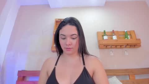 Mia  online show from 01/10/26, 11:45