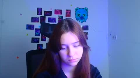 Mia online show from 11/22/25, 12:37