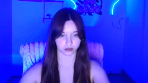 Mia online show from 12/03/25, 07:01