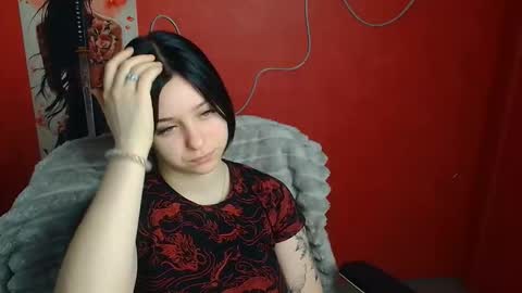 Snapshot of missmiamiss chatting on 03/12/26, 12:44 Mia online show from 03/12/26, 12:44