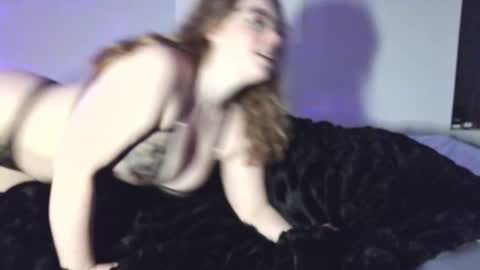 Snapshot of missmickeymay chatting on 01/18/26, 04:38 missmickeymay online show from 01/18/26, 04:38