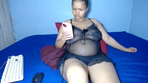 Snapshot of missmimmi69 chatting on 09/27/25, 07:35 mimmi online show from 09/27/25, 07:35