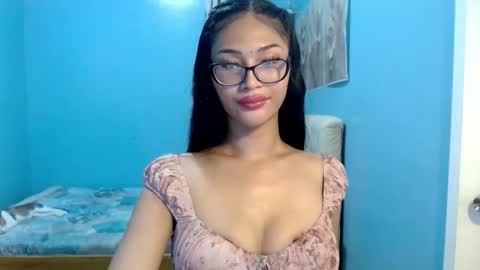 Snapshot of missminervaa chatting on 05/23/26, 03:27 missminervaa online show from 05/23/26, 03:27