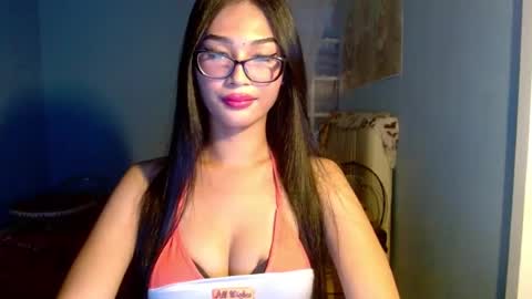Snapshot of missminervaa chatting on 08/03/26, 02:33 missminervaa online show from 08/03/26, 02:33